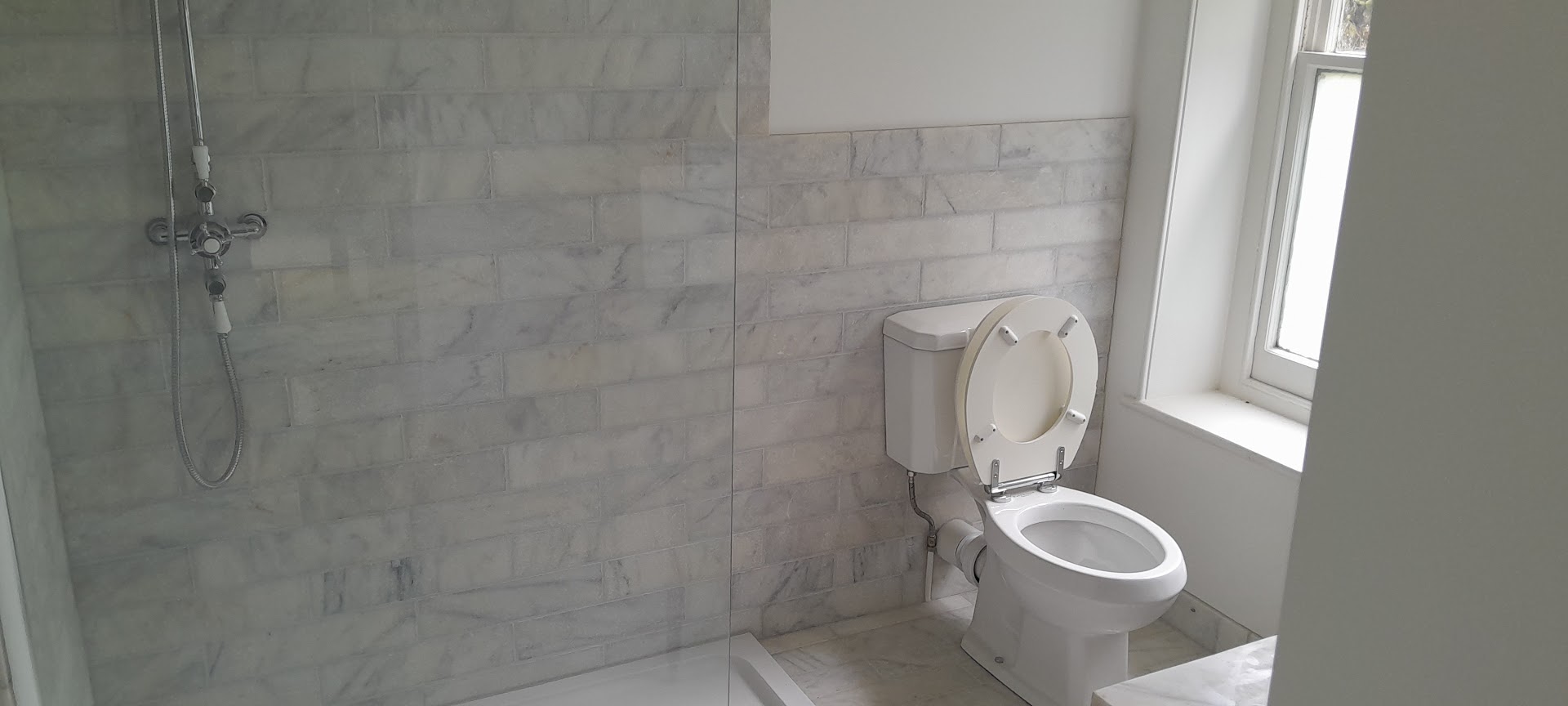 CP TILING & BATHROOMS — Photos 14